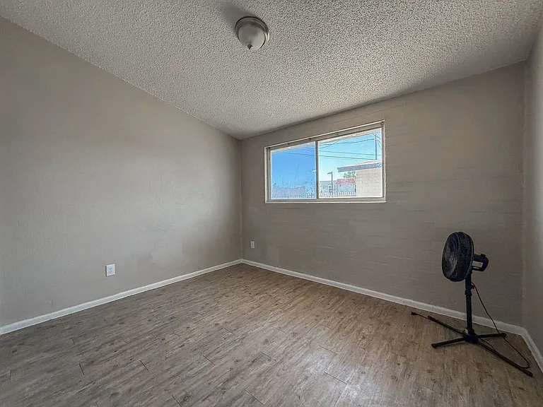 2115 W Devonshire Ave, Phoenix Az — Photo 15