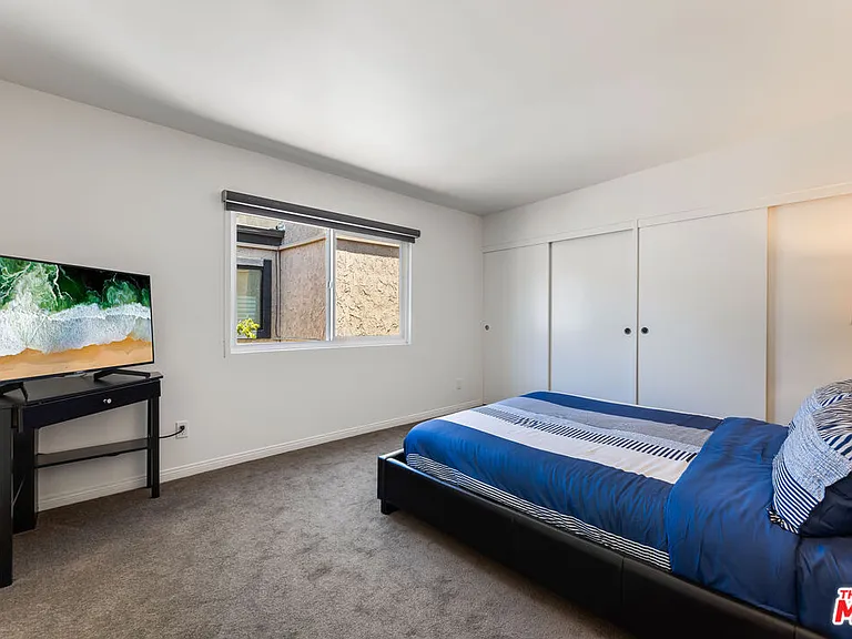 10600 Holman Ave #11 — Photo 33