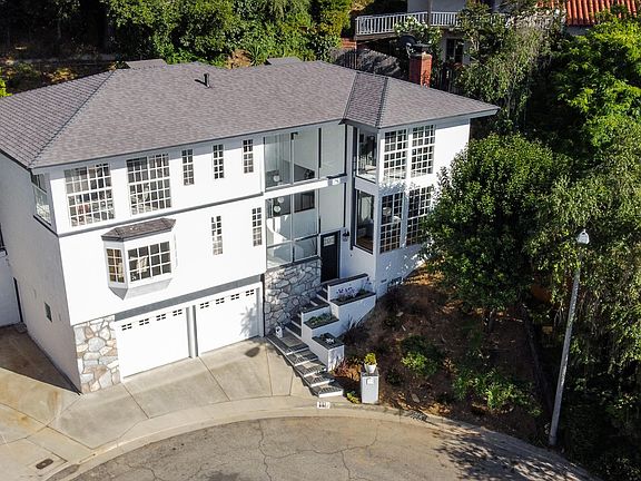 2nd image of 531 Martos Dr