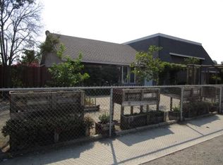 140 N West St, Tulare, CA 93274