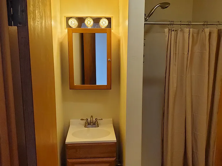 308 Pewabic St #13 — Photo 7
