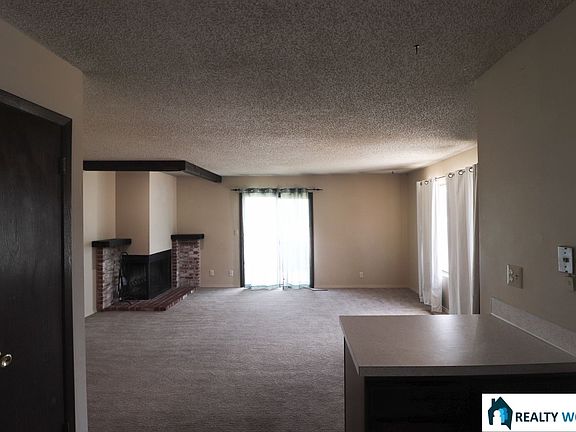 4th image of 3920 Sweetbriar Ln