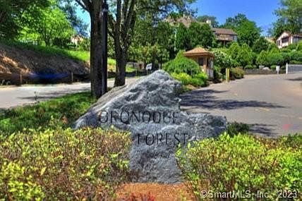 2nd image of 690 Forest Rd #792