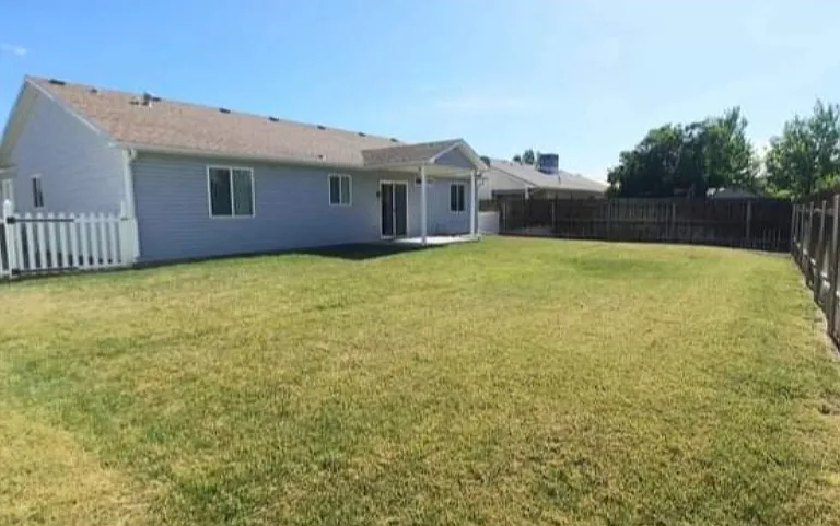 2832 Maverick Dr — Photo 5
