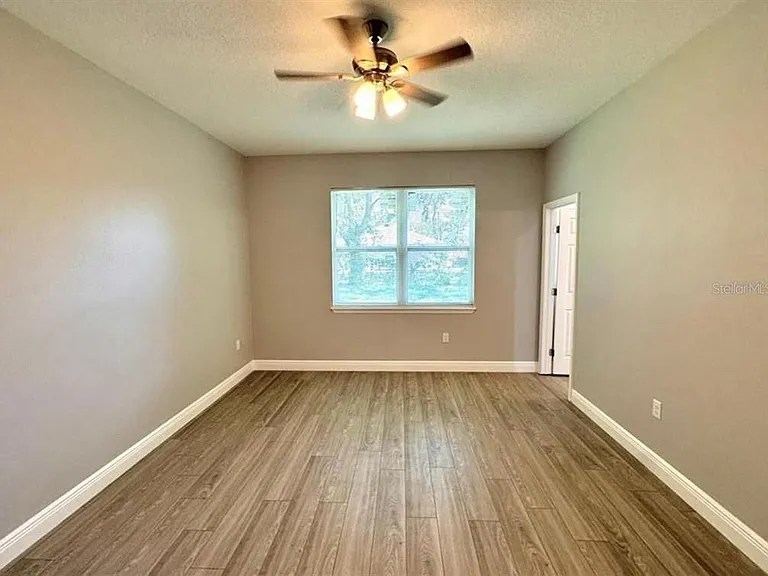 4529 W Gore Ave — Photo 8