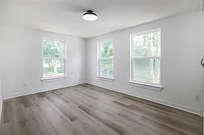 241 S Cotrell St — Photo 22