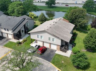 7526 Bristol Ln UNIT 2, Hanover Park, IL 60133