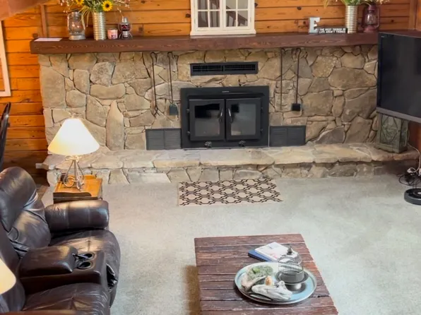 11597 98th St, Oskaloosa, KS 66066