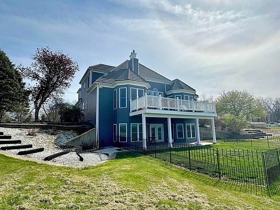 5th image of 9 Riverview Dr