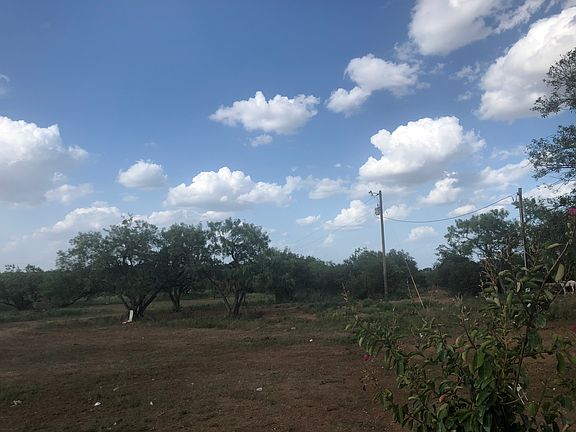 3rd image of 242 County Road 116