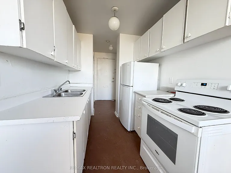500 Dawes Rd #419 — Photo 5