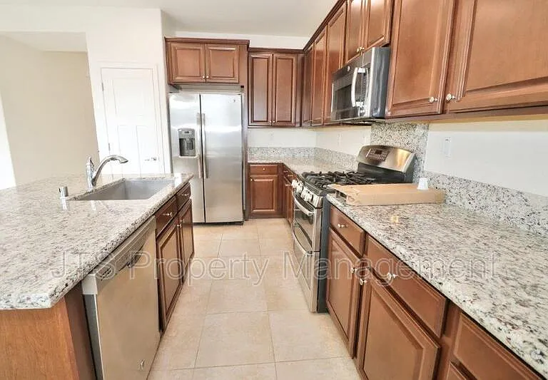5122 Mossy Stone Way — Photo 12