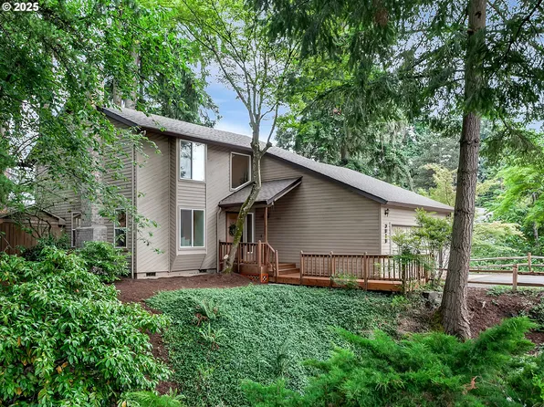 3010 SE Oak St, Hillsboro, OR 97123