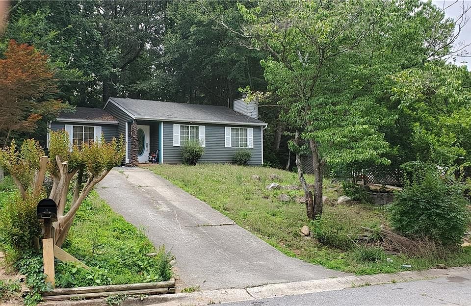 1st image of 1496 Silver Lake Dr
