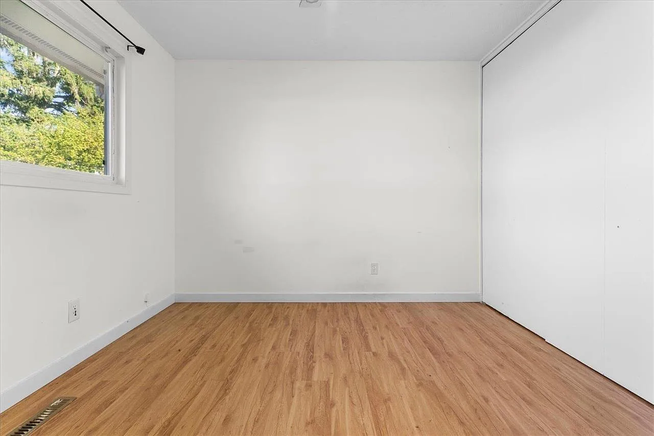 6270 Edson Dr — Photo 4