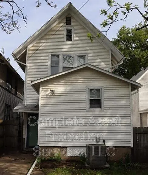 308 Harrison St — Photo 2