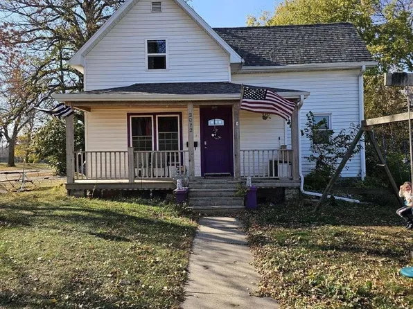 2012 Jackson Ave, Spirit Lake, IA 51360