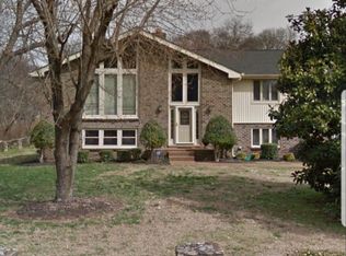 6028 Port Jamaica Dr, Hermitage, TN 37076