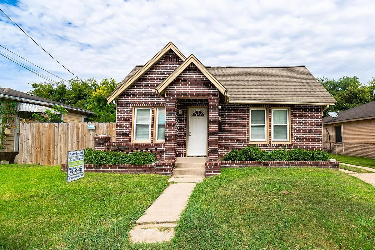 1 bed, 1.0 bath, 1040 sqft, $1,000 — Photo 1