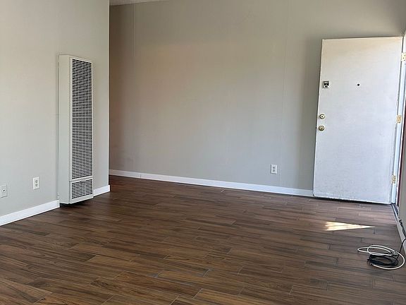 4th image of 2838 W Avenue 32 APT 5