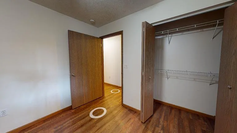 907 W Cherry St — Photo 4