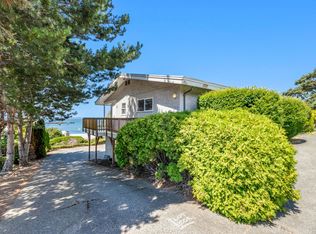 1028 11th St, Bellingham, WA 98225
