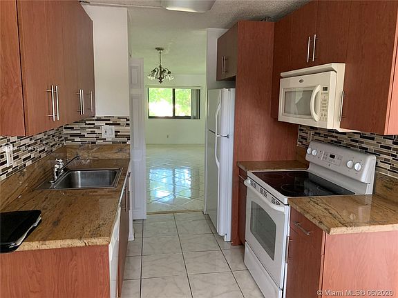 4th image of 1343 NW 94th Way #1343