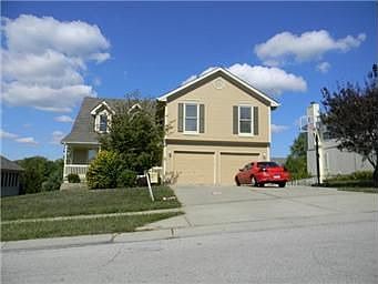 1st image of 808 Hawthorne Dr