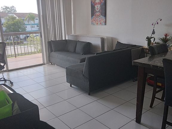 Living dinning area