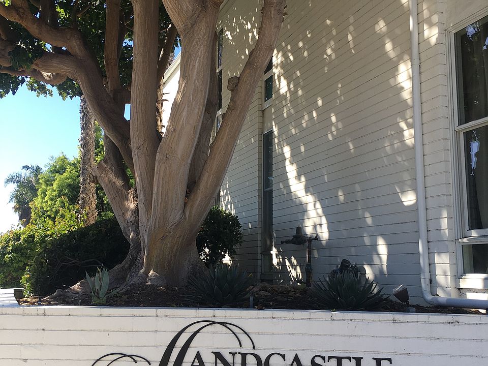 1st image of 761 Avocado Ave #202