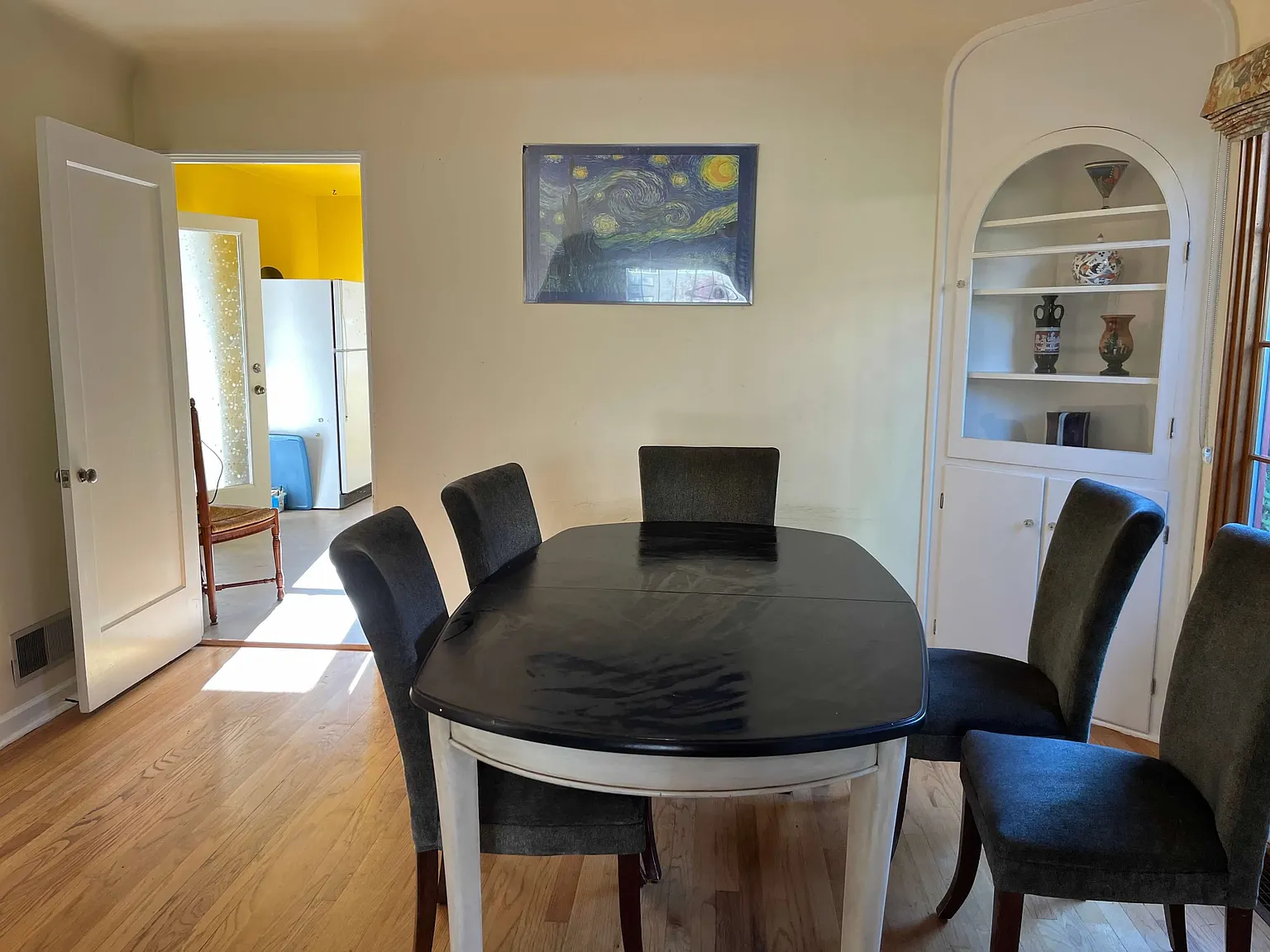 4 bed, 2.0 bath, 1500 sqft, $3,800 — Photo 4