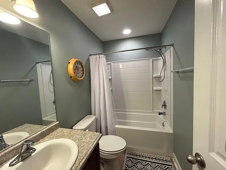 120 Grandview Dr — Photo 11