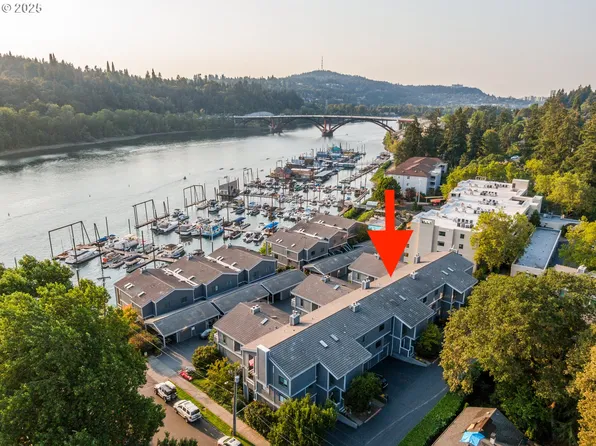 637 SE Linn St APT D, Portland, OR 97202