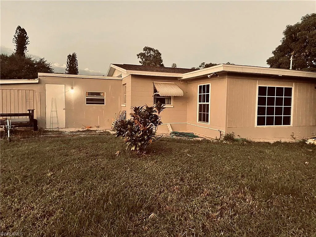 Lehigh Acres — Photo 2