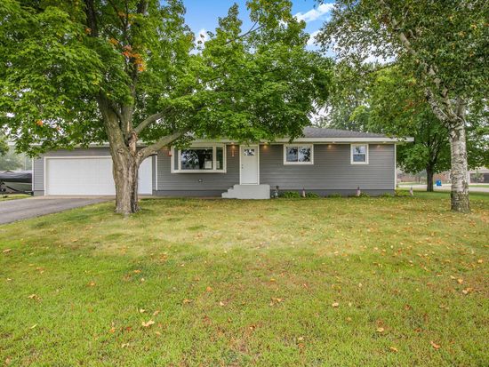 218 7th Ave SE, Saint Joseph, MN 56374