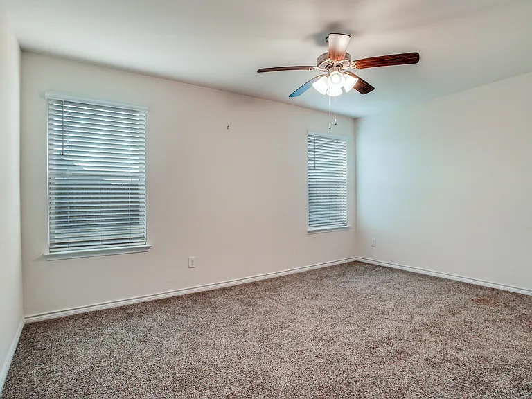627 Willow View Way — Photo 9