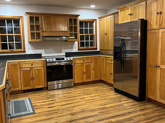 5th image of 48 Limekiln Rd