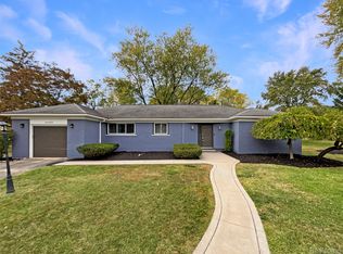 26333 Springfield Dr, Farmington Hills, MI 48334