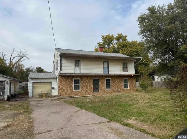 5734 Valley Dr, Panorama Park, IA 52722