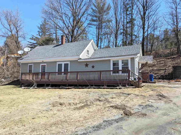 5824 Memorial Drive, Lyndon, VT 05819