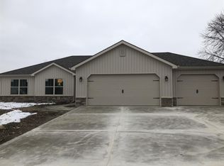 1971 Abbey Ct, Huntington, IN 46750