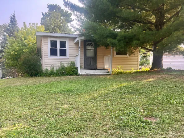 424 NW 13th St, Grand Rapids, MN 55744