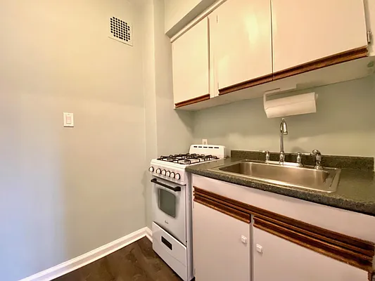 Sold by Remax Real Estate Professionals | media 31