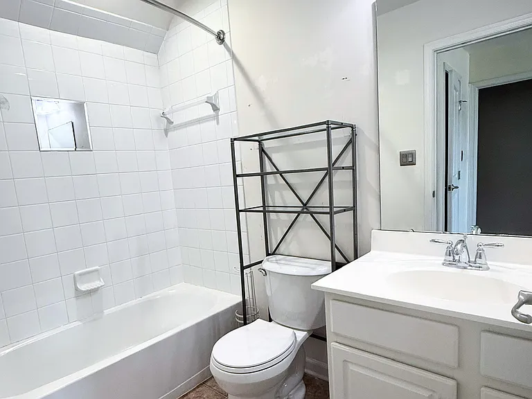 758 S Macon St — Photo 37