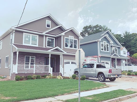 4th image of 384 Kirkman Ave