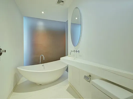 Sold by Sotheby's International Realty | media 25