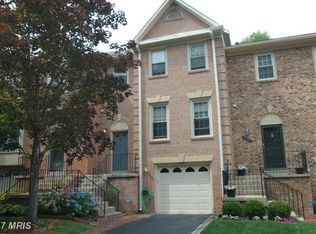 7748 Shootingstar Dr, Springfield, VA 22152