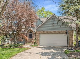 2275 Chaucer Dr, Ann Arbor, MI 48103