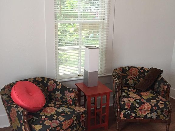 3rd image of 120 W Hollywood Ave #Guesthouse