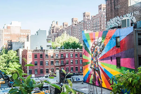 Rented by Compass | media 33